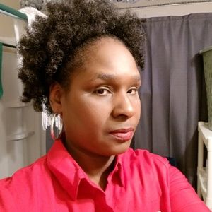 Meet your Posher, Deborah